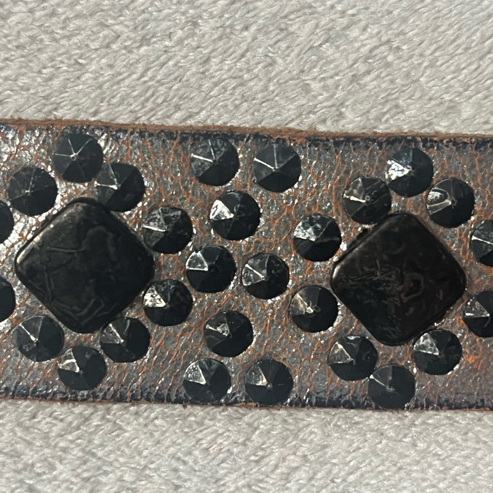 Idyllwind Genuine Leather Silver Studded Belt Western Sz M Stud - Picture 9 of 16
